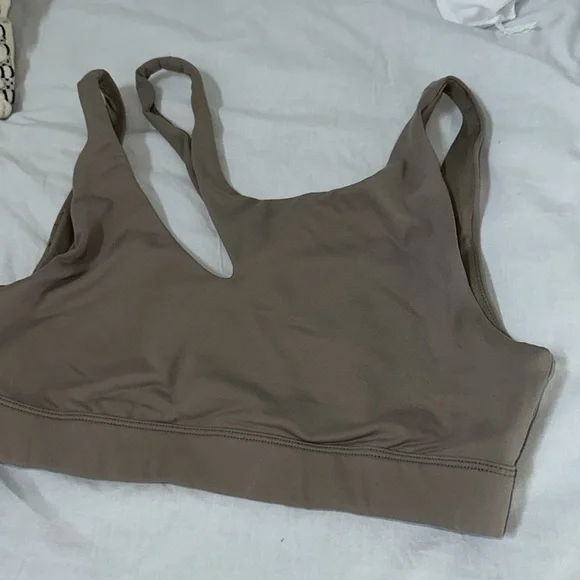 Alo yoga bra - Picture 3 of 6